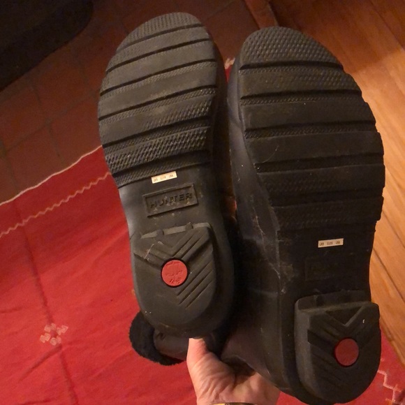 Gorgeous Hunter black tall matte Sheepskin Winter Snow boots 8 - Picture 14 of 15